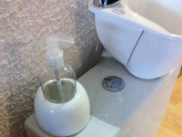WiCi Mini, kleine WC-Waschbecken Kombination - Schmerber Ausstellungsraum (Frankreich - 25) - 4 auf 4